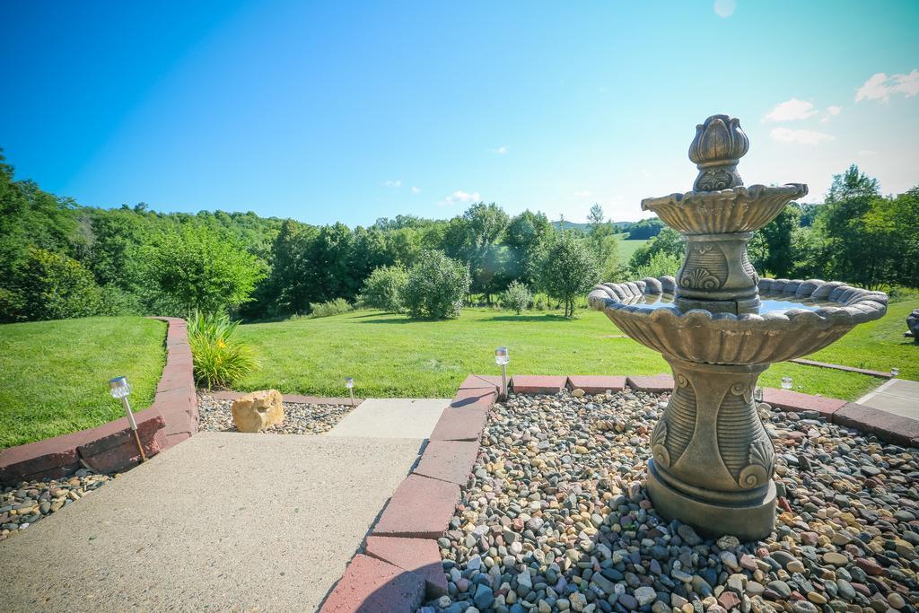 The Meier Inn, A Country Bed & Breakfast Boyceville Екстериор снимка