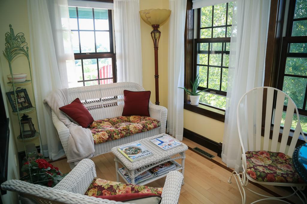 The Meier Inn, A Country Bed & Breakfast Boyceville Екстериор снимка