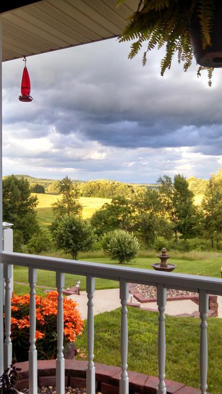 The Meier Inn, A Country Bed & Breakfast Boyceville Екстериор снимка